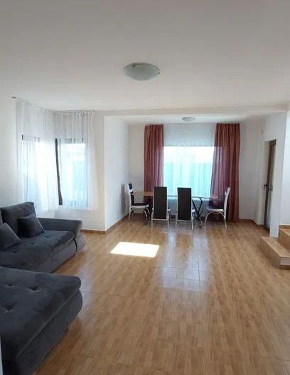 PROPRIETAR inchiriez  (vand ) casa INDIVIDUALA  P+M in Dumbravita - Poză 2