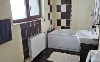 Casa de vânzare în zona Iris - Poză 4