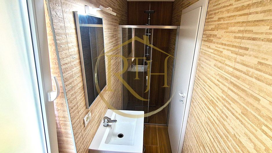 Apartament (SAD) de închiriat–ideal pentru activități comerciale sau  locuință. - Poză 14