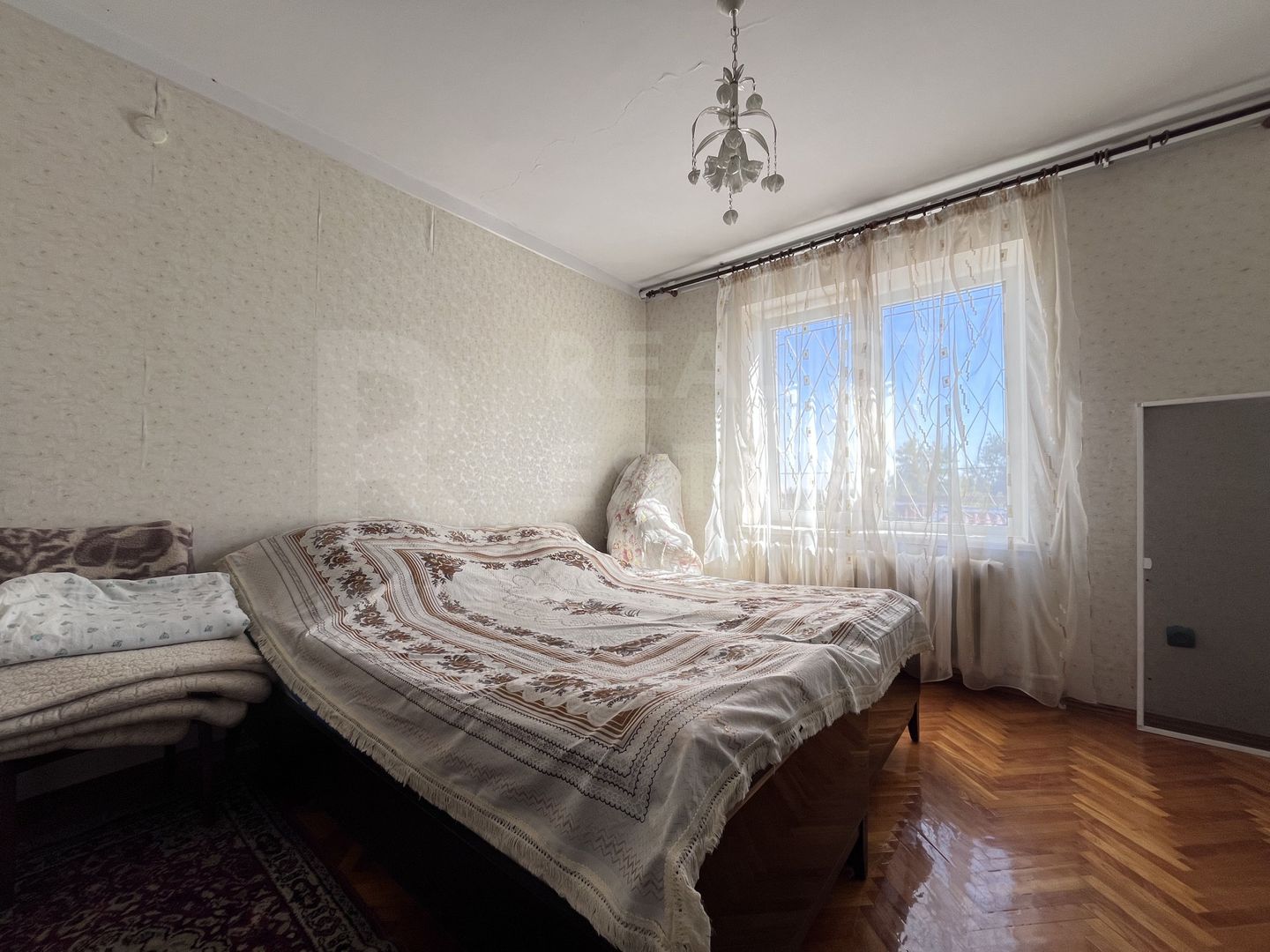 Vânzare, casă, 3 nivele, 5 camere, Strada Bucuria , Ciorescu - Poză 4