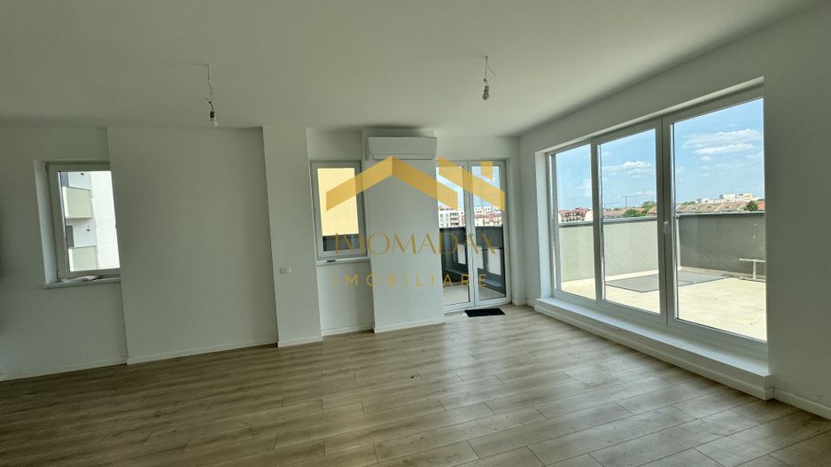 Penthouse Aradului-3 Camere-Centrala Proprie - Poză 6