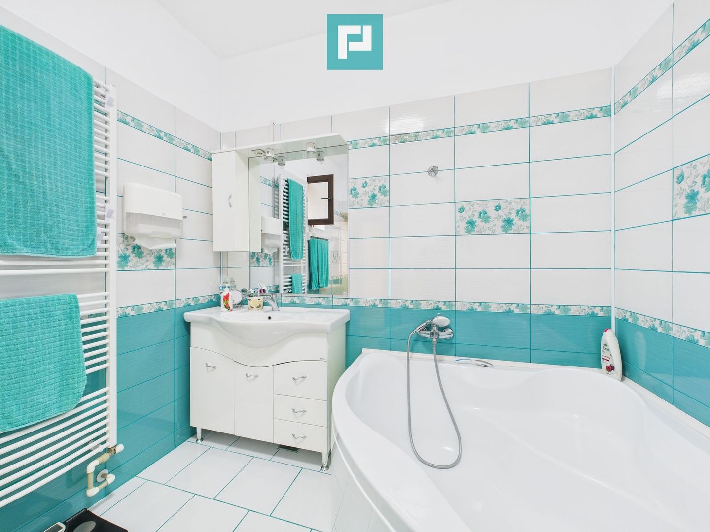 Casă exclusivistă cu 4 camere, în Secusigiu, Arad - Poză 13