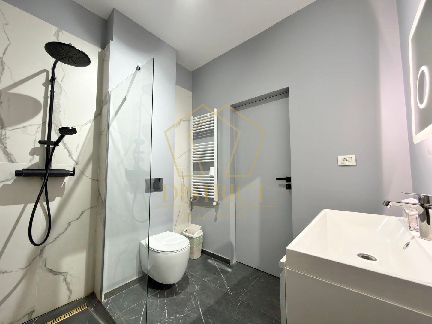 Apartament cu 2 camere mobilat si utilat cu gradina de 30mp in Braytim la asfalt - Poză 11