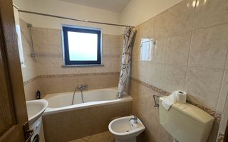 Apartament 3 camere | 70 mp | Etaj 3/4 | Centrala proprie - Poză 12