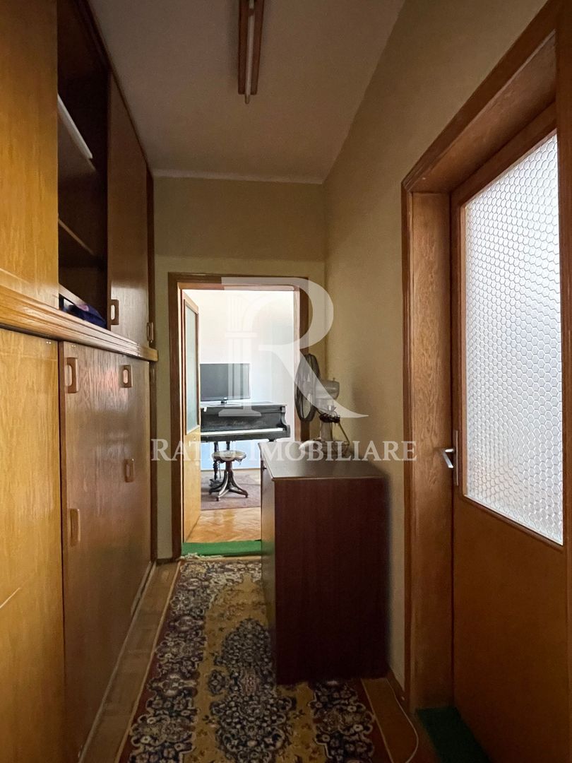 Apartament spațios cu 3 camere de închiriat | George Enescu | Oradea - Poză 3