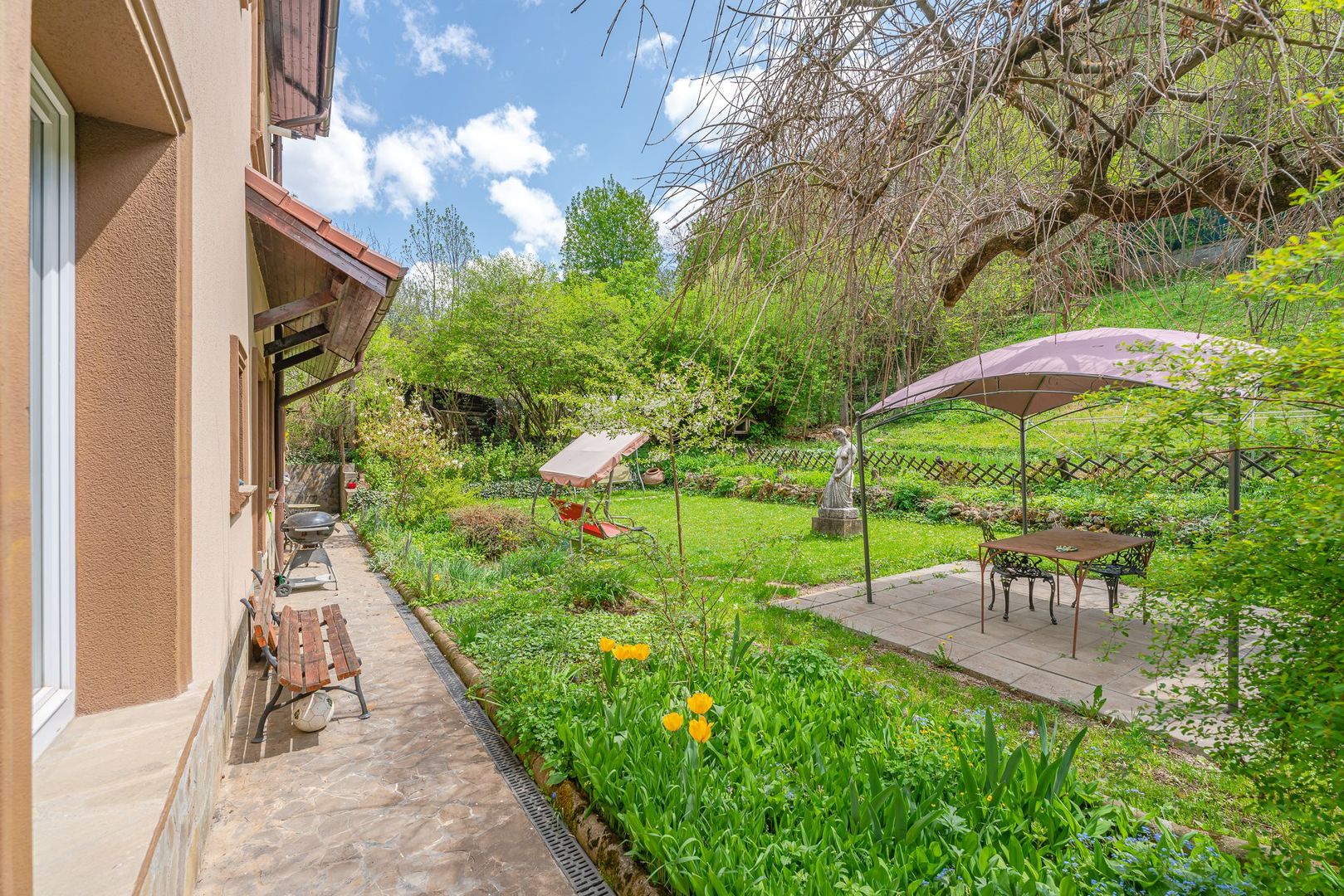 Oportunitatea de a deține o casa cu 3.385 mp teren în centrul - Poză 5