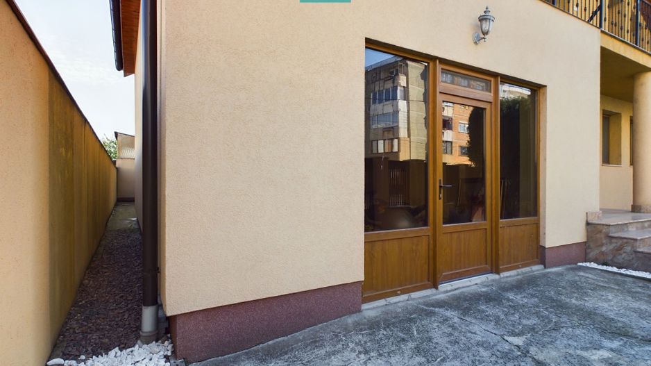 Vilă cu teren generos în Pârneava - Poză 16