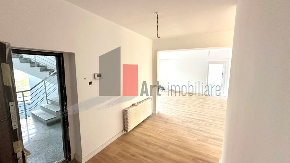 Apartament superb 3 camere Piata Muncii - Poză 2