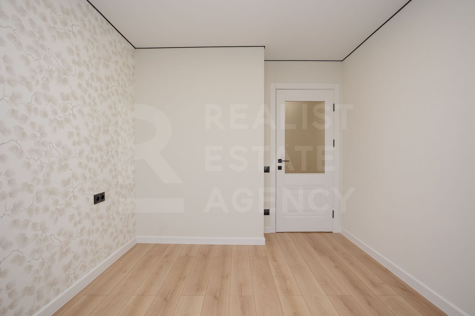 Vânzare, apartament 3 camere + living 71 mp, str. Cornului, Buiucani - Poză 12