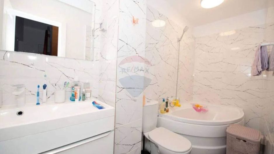 Vila in cartier nou Bragadiru, complet amenajata - Poză 4