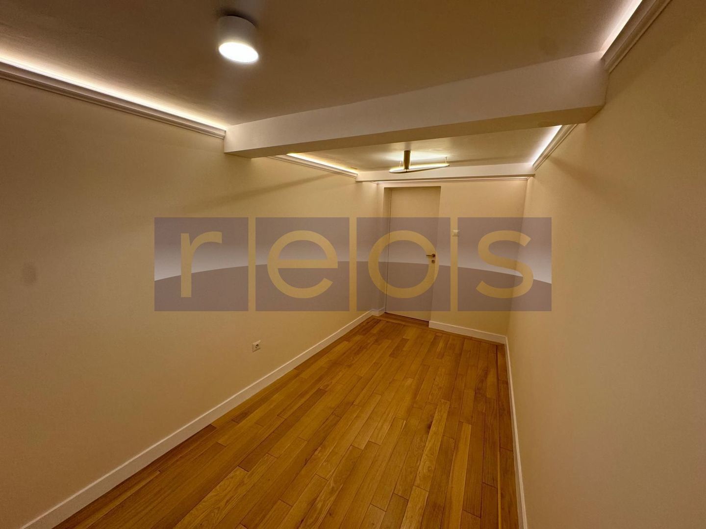 DEMISOL IN VILA | 5 CAMERE | NOU RENOVAT | FINISAJE LUX | DOROBANTI | - Poză 21