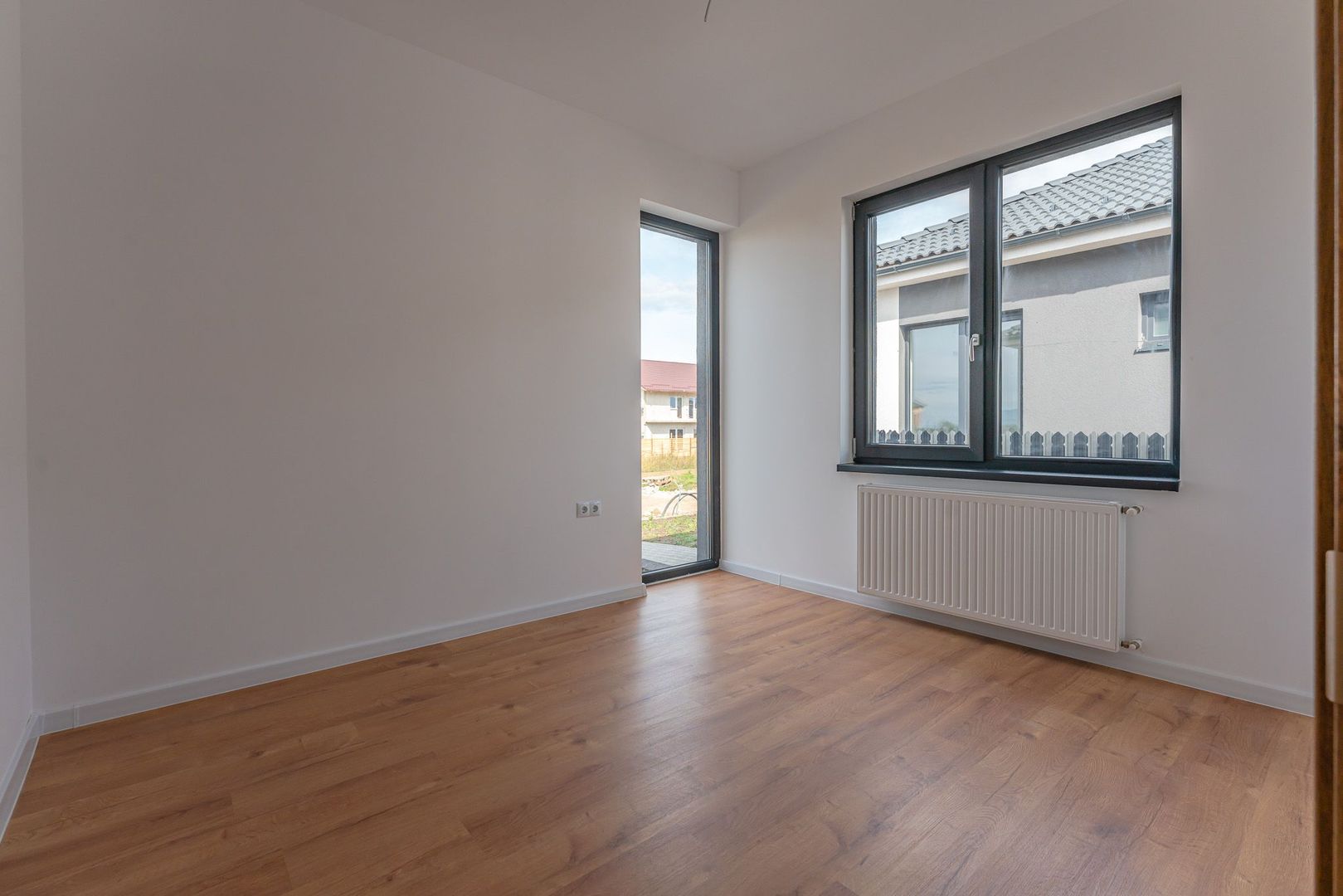 Casa individuala dispusa pe un singur nivel in Izvor, Tarlungeni - Poză 11