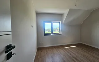 Casa amenajata NOU, 4 camere 2 bai - Poză 13