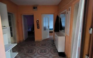 Casă renovată în 2015, vânzare în Pașcani - Poză 8