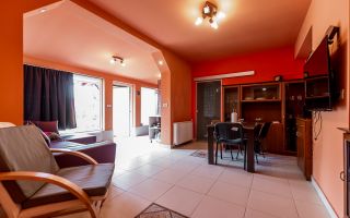 Casa Solida cu Mansarda in Zona Excelenta Parneava - Poză 2