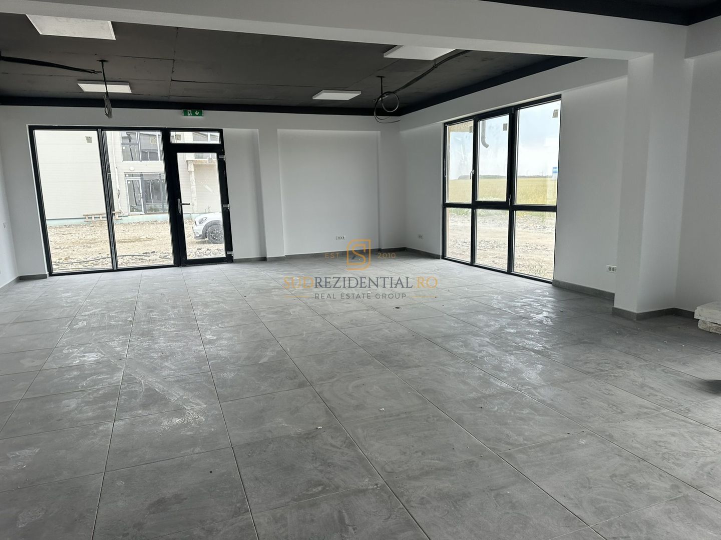 Spațiu industrial 819 mp | Showroom | Birouri DN4 Sos. Oltenitei - Poză 13