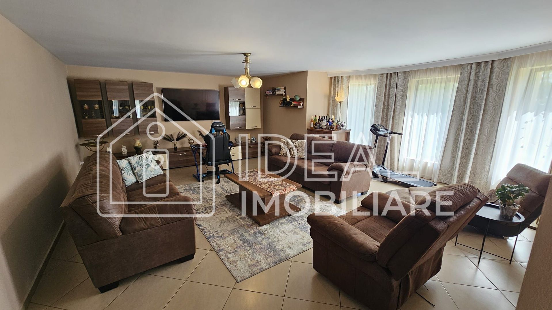 Vila Moderna cu 5 camere, garaj si 921 mp de curte, in Tocile - Poză 5