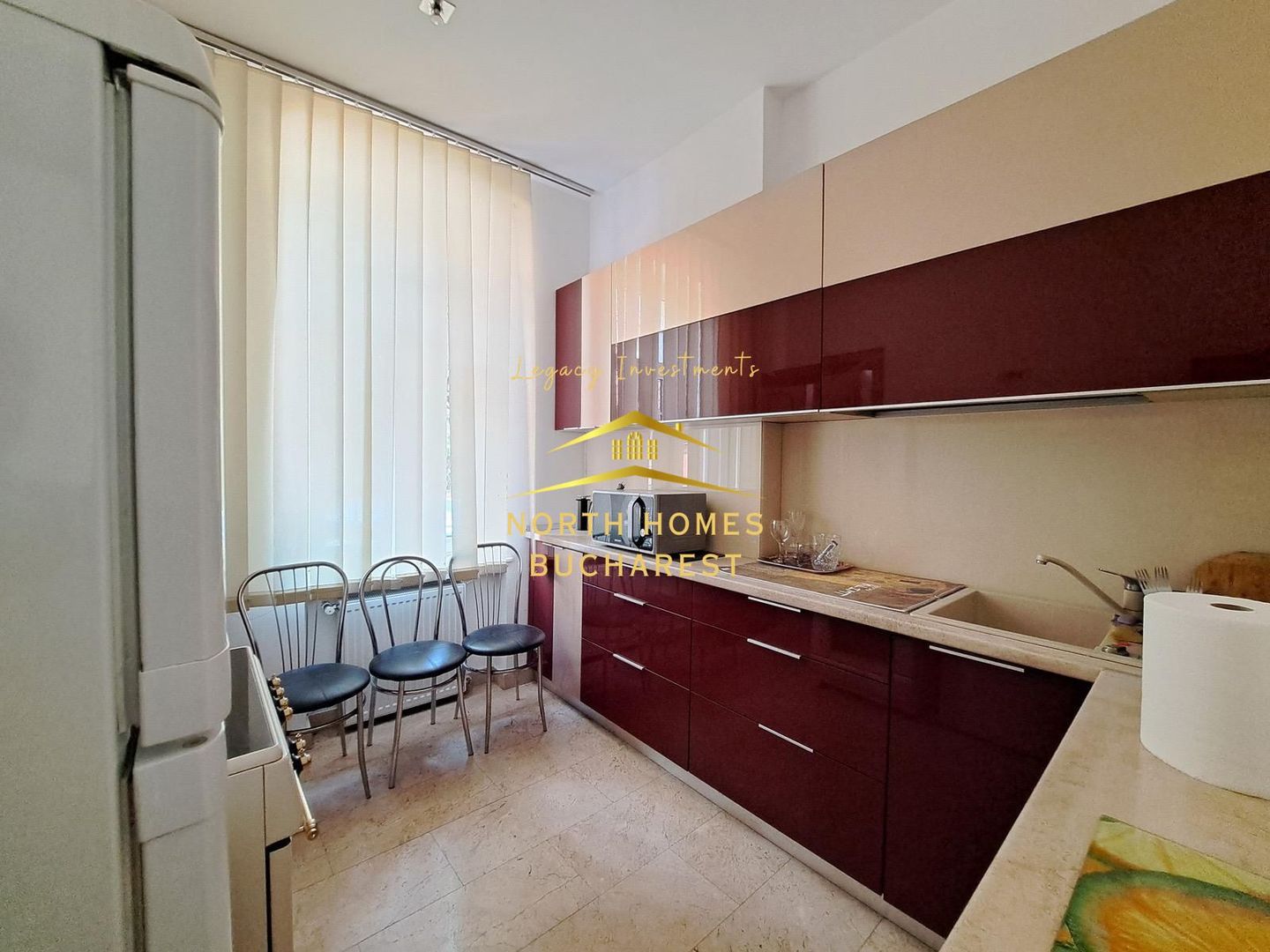 Vila de inchiriat -7 camere -Parcare - zona UNIRII - Poză 6