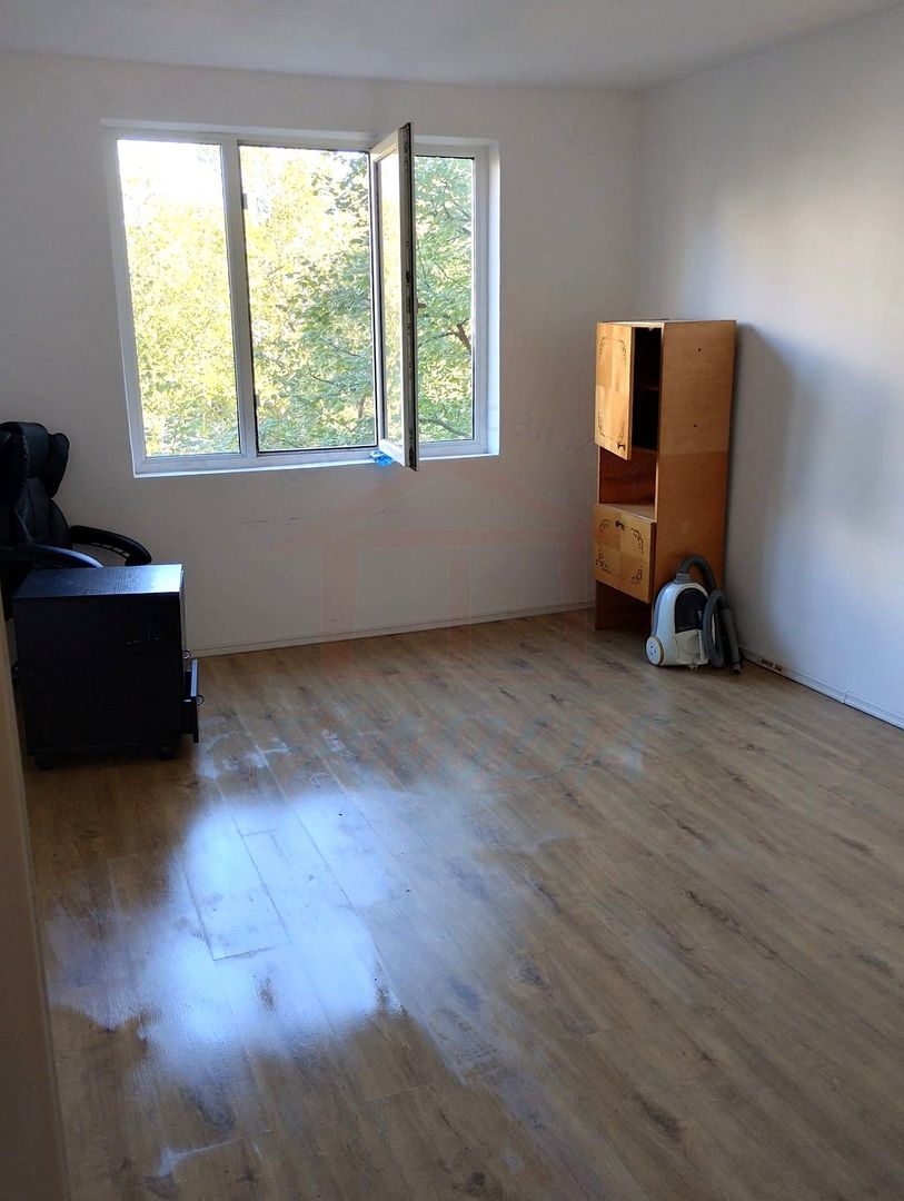 🏡 Garsonieră de închiriat în Micro 19, etaj 3 din 4 - Poză 1
