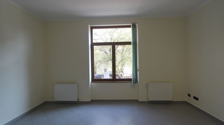 Birouri în vila - zona Balcescu - Poză 14