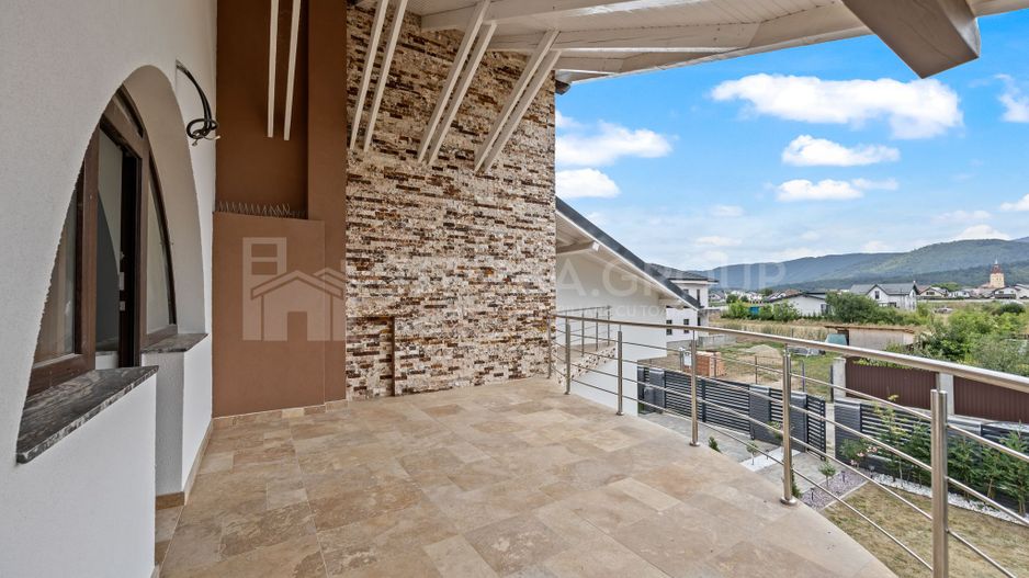 Vila cu arhitectura deosebita, teren 636mp, Cristian, Brasov - Poză 6