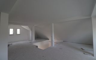 Casa individuala cu teren de 440 mp, situata in Dezmir! - Poză 22