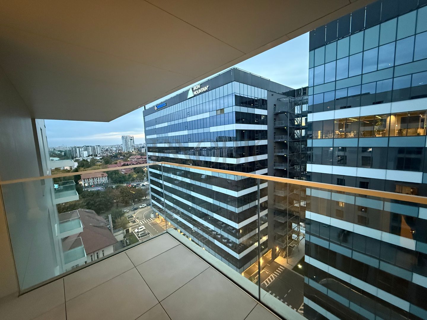 Apartament 2 camere | Prima închiriere | Aviatiei Tower - Poză 14