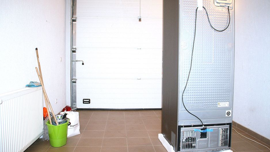 BRANESTI, cu deschidere la Balta Branesti, inchiriere vila 7 camere - Poză 17