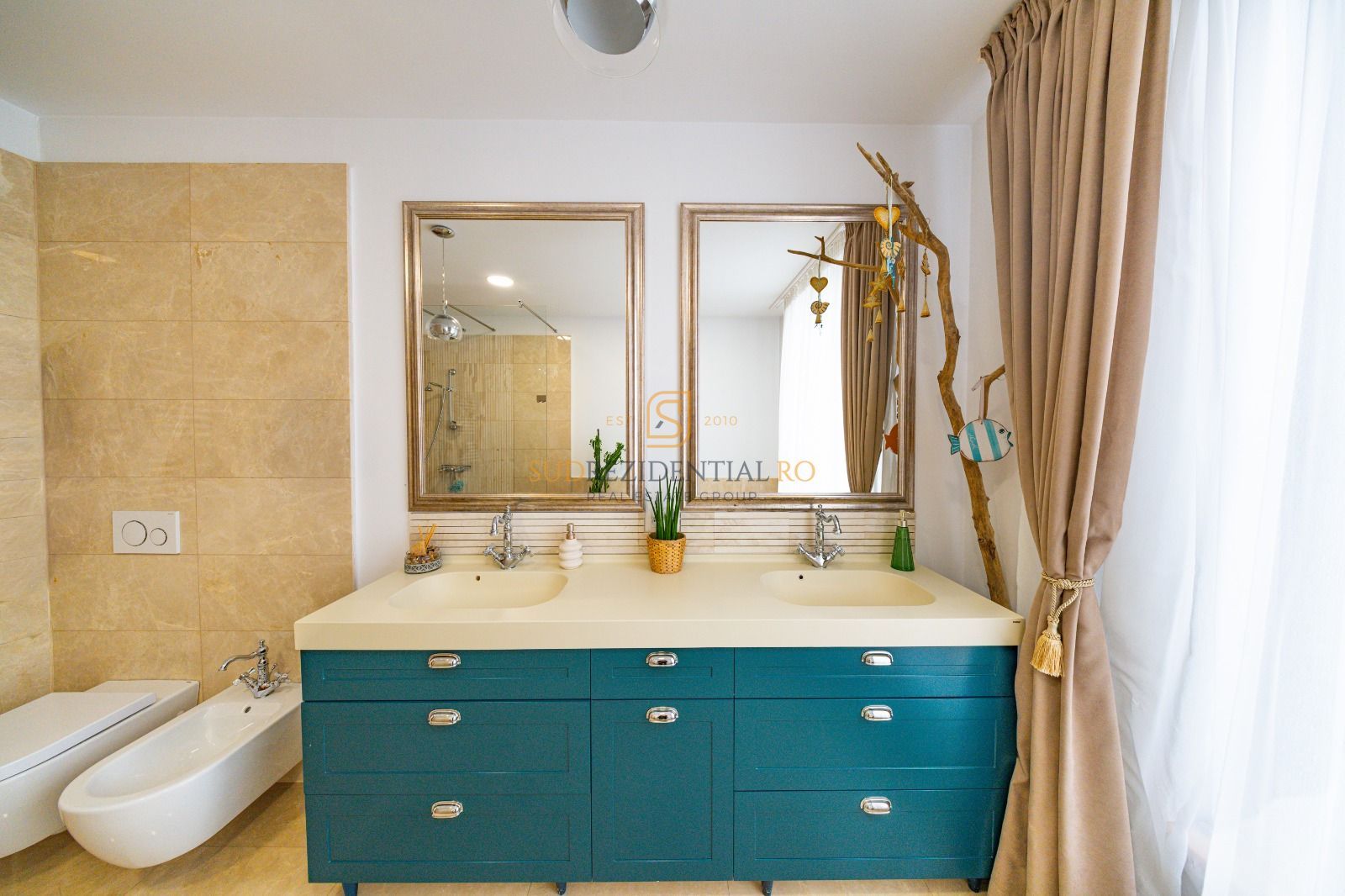 Resedinta spectaculoasa  – Vila exclusivista deschidere directa la lac - Poză 23