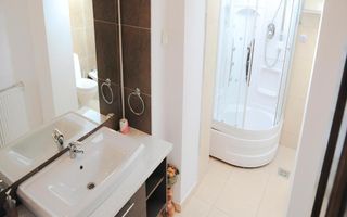 Apartament cu 5 camere de vânzare, zona Ultracentrala - Poză 12