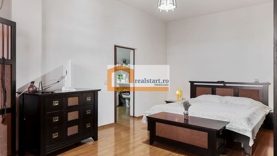 Vanzare Duplex, ideal investitie, piscina exterioara, trifazic - Poză 15