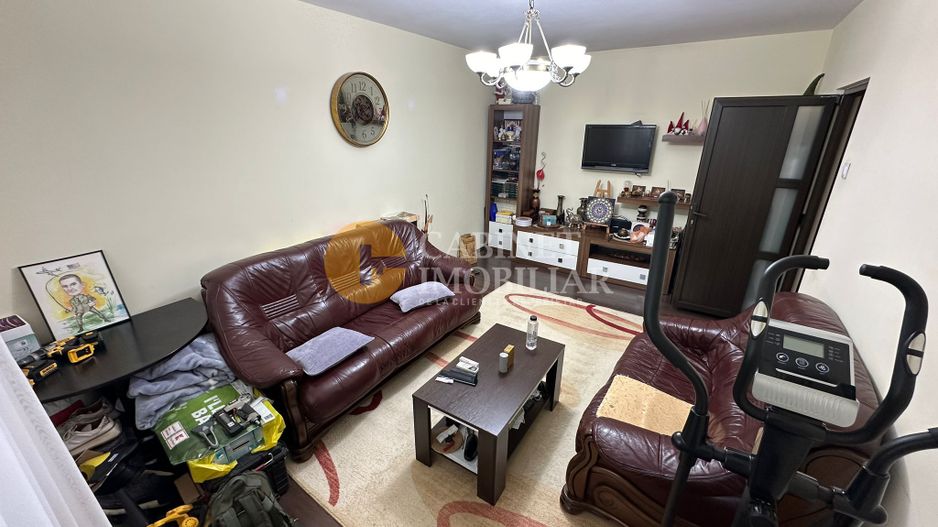 2 Camere Decomandat - Etaj Intermediar - Zona Alexandru Cel Bun - Poză 2