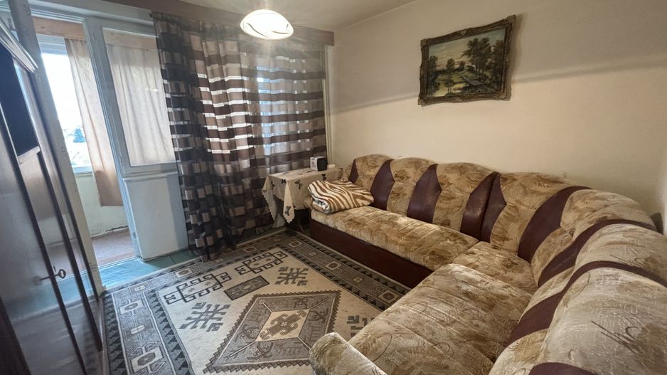 Decomandat in zona Dambovita - Poză 2