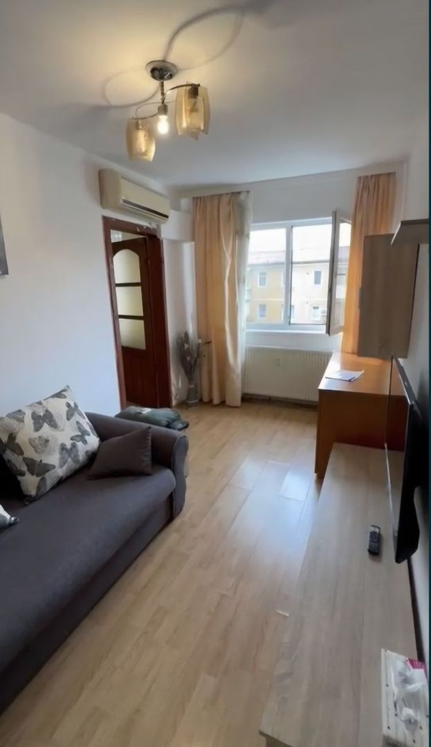 Apartament 2 camere – Zona Turist | Renovat, Mobilat, Utilat - Poză 2