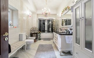 Resedinta premium| Teren de tenis | Piscină încălzită | Infrastructură completă! - Poză 12
