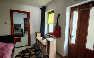 Corp de casa 4 camere zona Nicopole,curte comuna cu 1 familie. - Poză 7