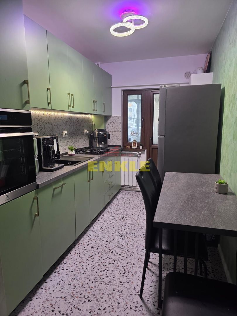 DE VÂNZARE – Apartament 3 camere, zona Bucovina - Poză 3