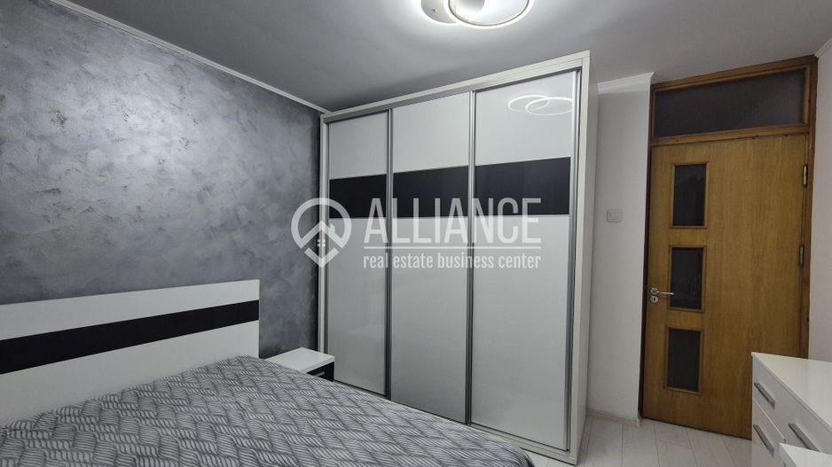 INEL 2 APARTAMENT MODERN3 CAMERE DECOMADATE 72 MP - Poză 3