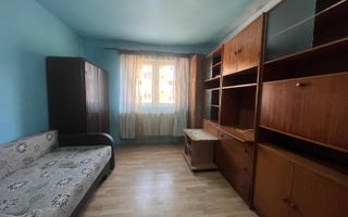 Garsoniera zona Cetate, etaj 3 - Poză 1