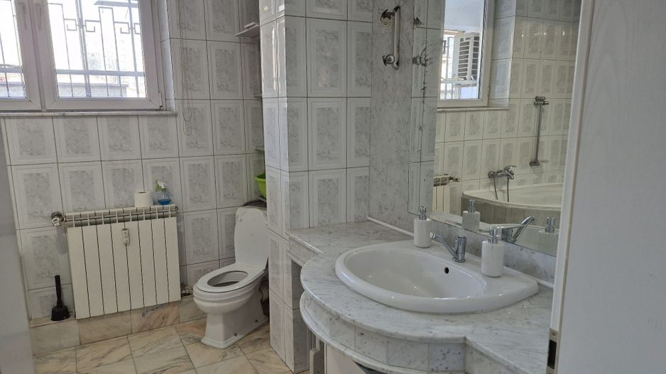 Spațiu 5 camere,vilă elegantă, ideal birouri, 200 mp, Doamna Ghica - Poză 8