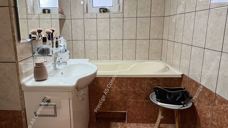 Apartament 4 Camere 2 Bai 80mp+ Garaj | Etaj 3 | Zona Timocului - Poză 10