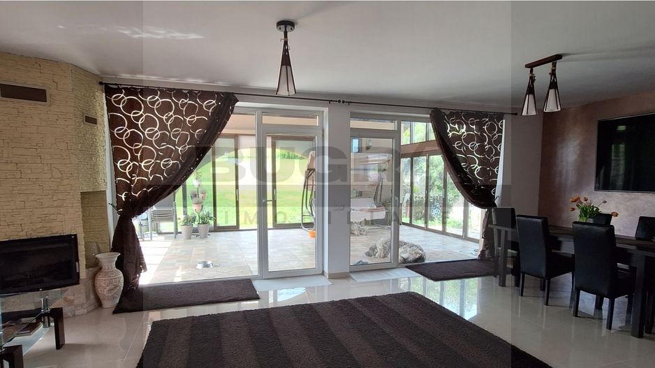 Vila noua - 2500 mp teren, finisata-mobilata, zona Odobesti - Poză 3