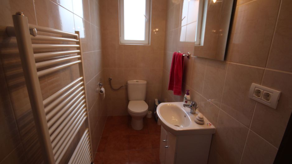 Vila spatioasa  nemobilata zona Elisabetin - Poză 22