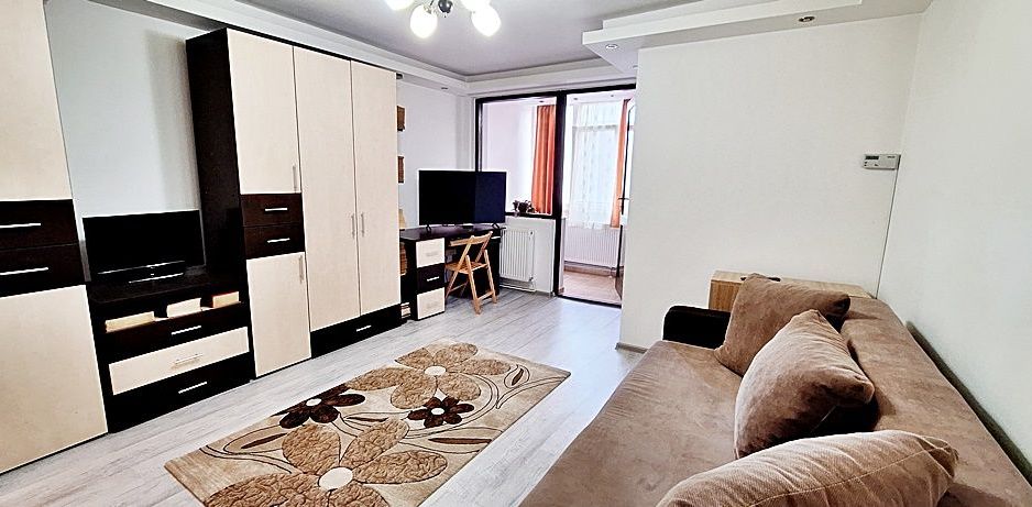 Zona Astra, str. Traian garsoniera mobilata, etaj 3, pret 63000 euro - Poză 1