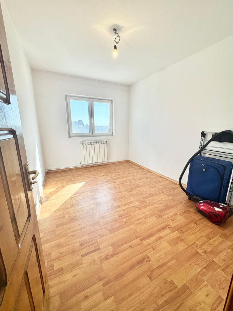 Apartament 3 camere de vânzare – Decebal - Poză 8