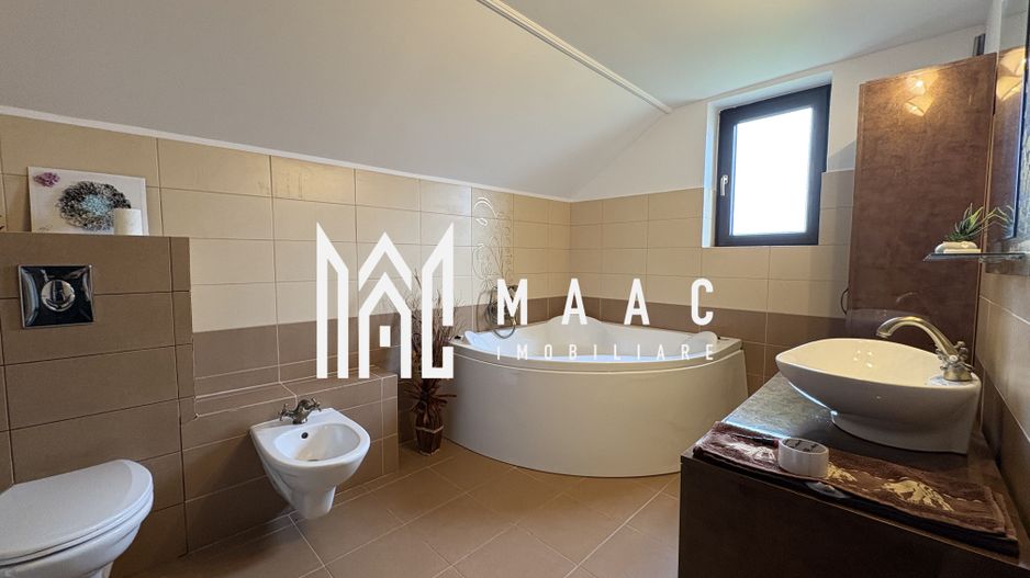 Casa cu 5 camere  I Curte 920 mp  I Tocile - Poză 11