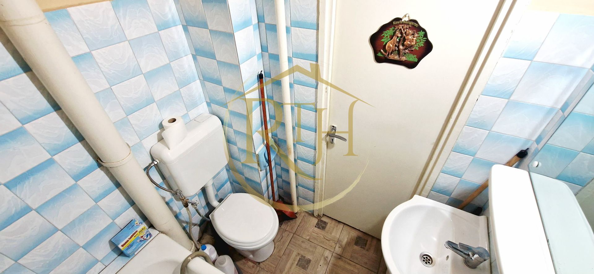 Inchiriez apartament cu 2 camere,clima centrala, zona Calea Sagului/ 300 euro. - Poză 19