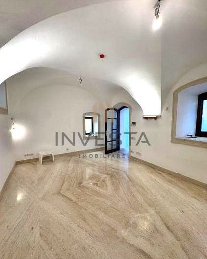 Casa monument istoric spectaculoasa de inchiriat,  Gruia - Poză 9