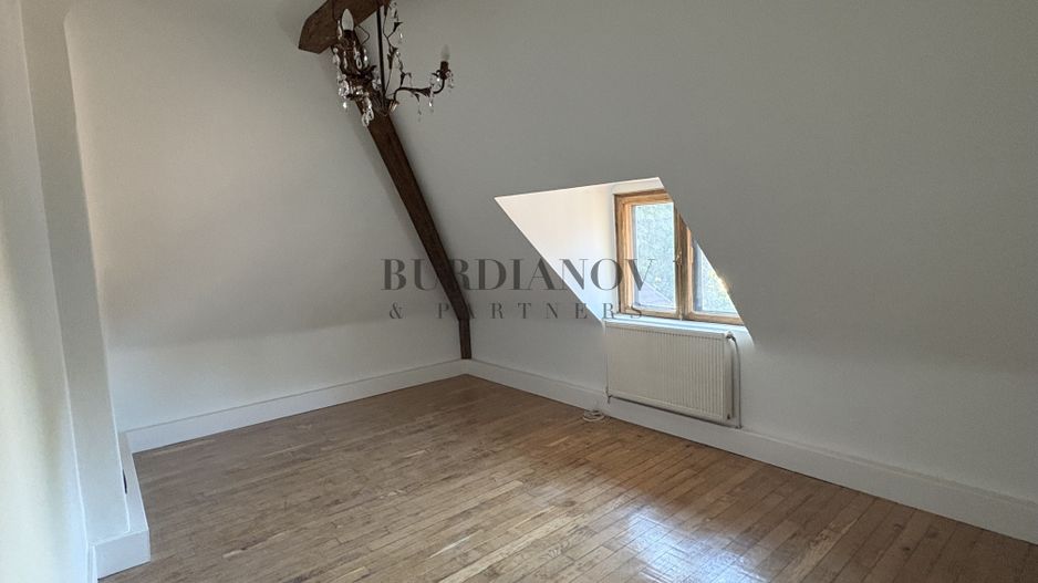 Spațiu de birouri - apartament cu 4 camere- Mansarda în vila -Kiseleff - Poză 5