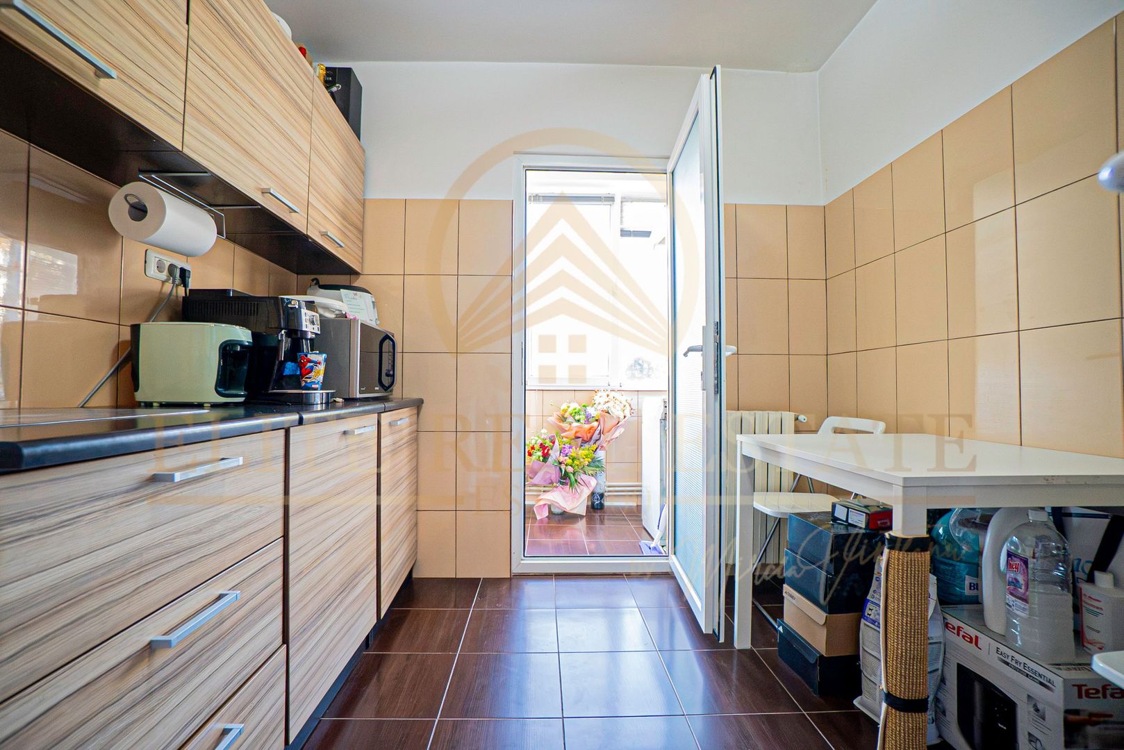 POARTA 6 - Vânzare apartament decomandat cu 2 camere, etaj 2. - Poză 11